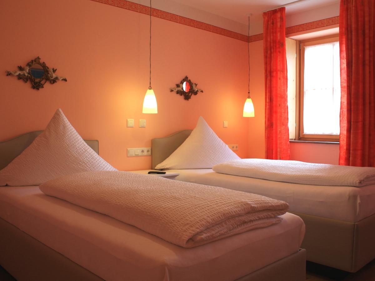 Belle Vue - Das Hotel... โฟลคาค ภายนอก รูปภาพ