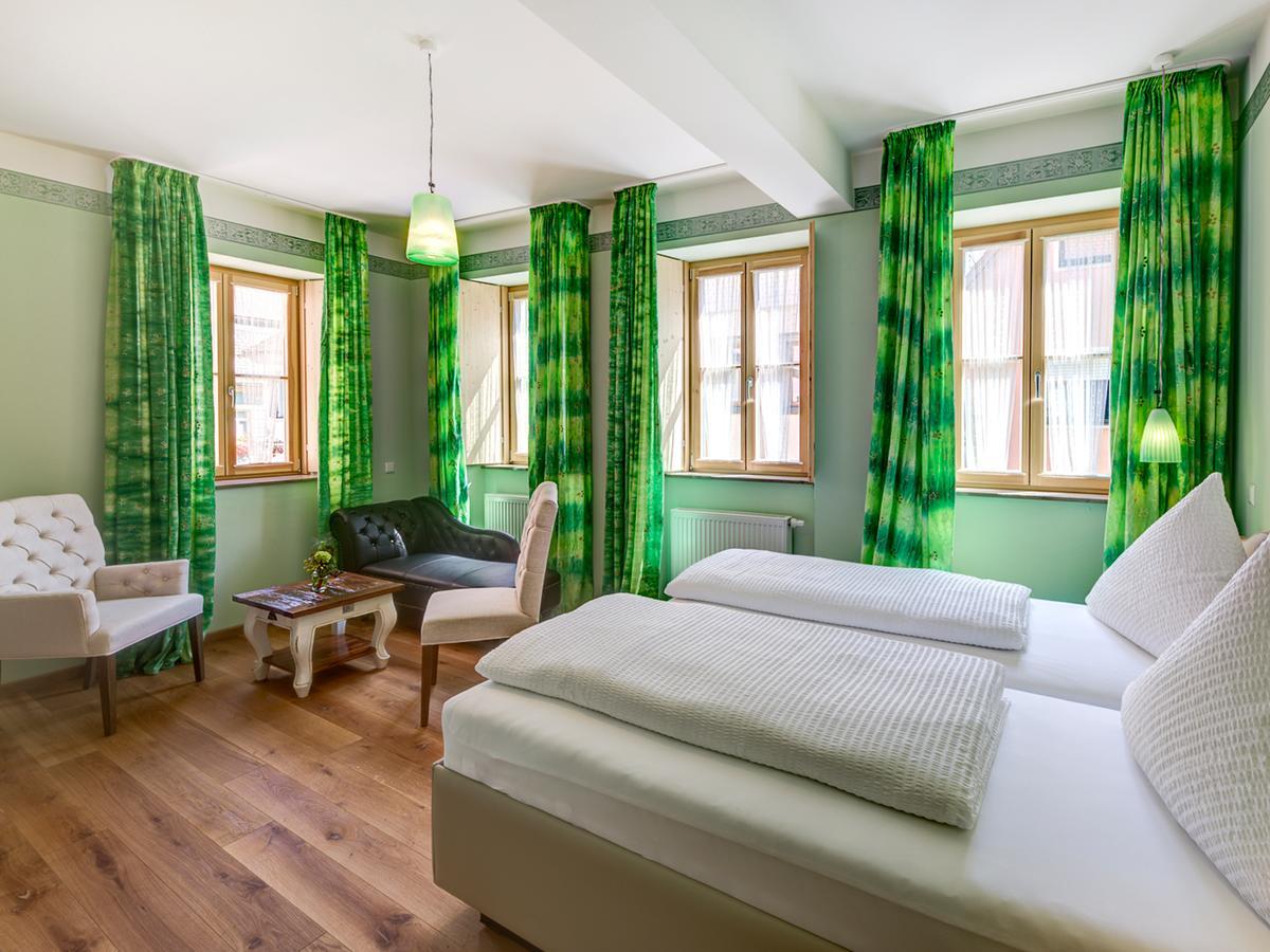 Belle Vue - Das Hotel... โฟลคาค ภายนอก รูปภาพ