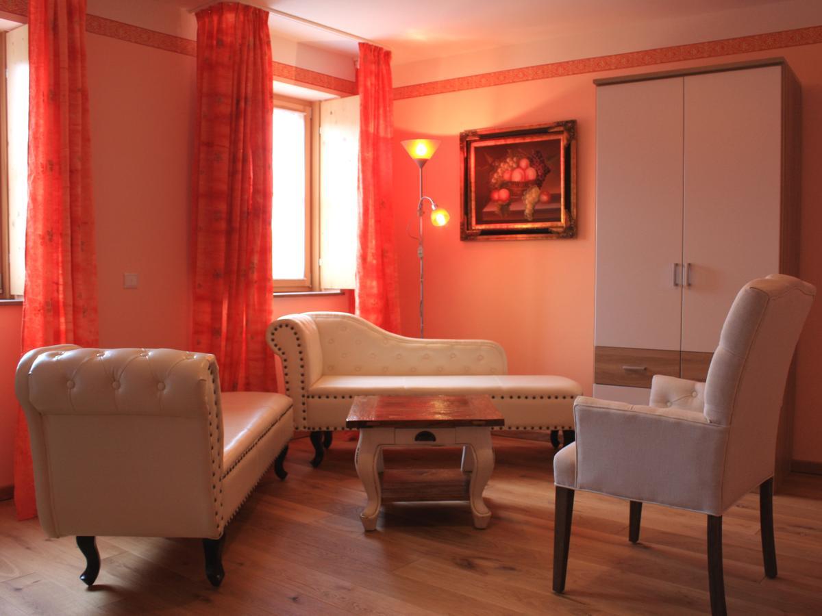 Belle Vue - Das Hotel... โฟลคาค ภายนอก รูปภาพ