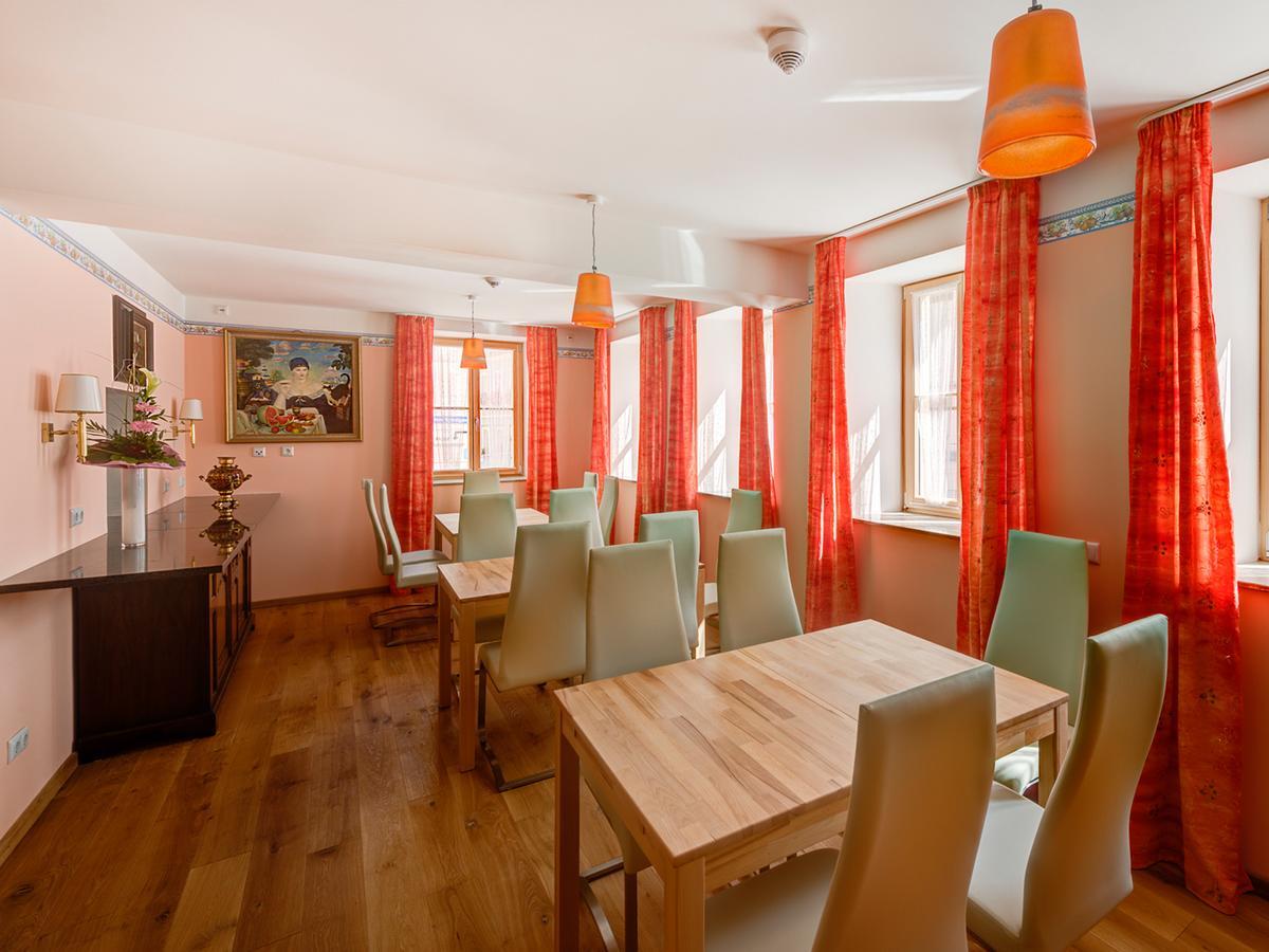 Belle Vue - Das Hotel... โฟลคาค ภายนอก รูปภาพ